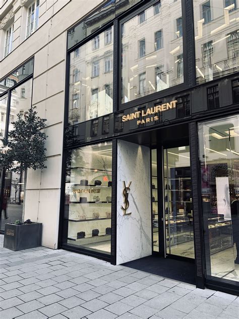 yves saint laurent shop